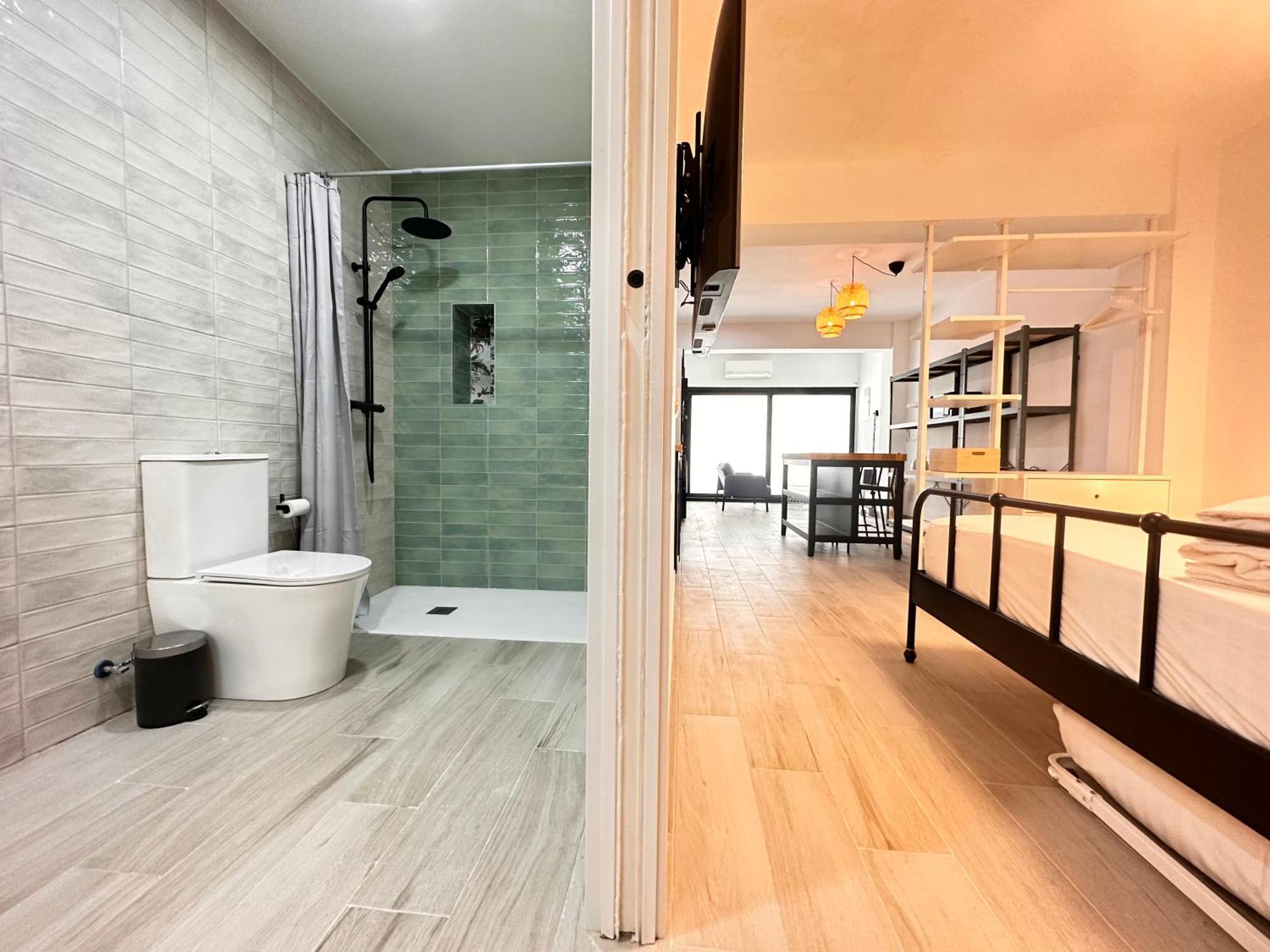 Alberola Industrial Style Apartment Valencia Exterior photo