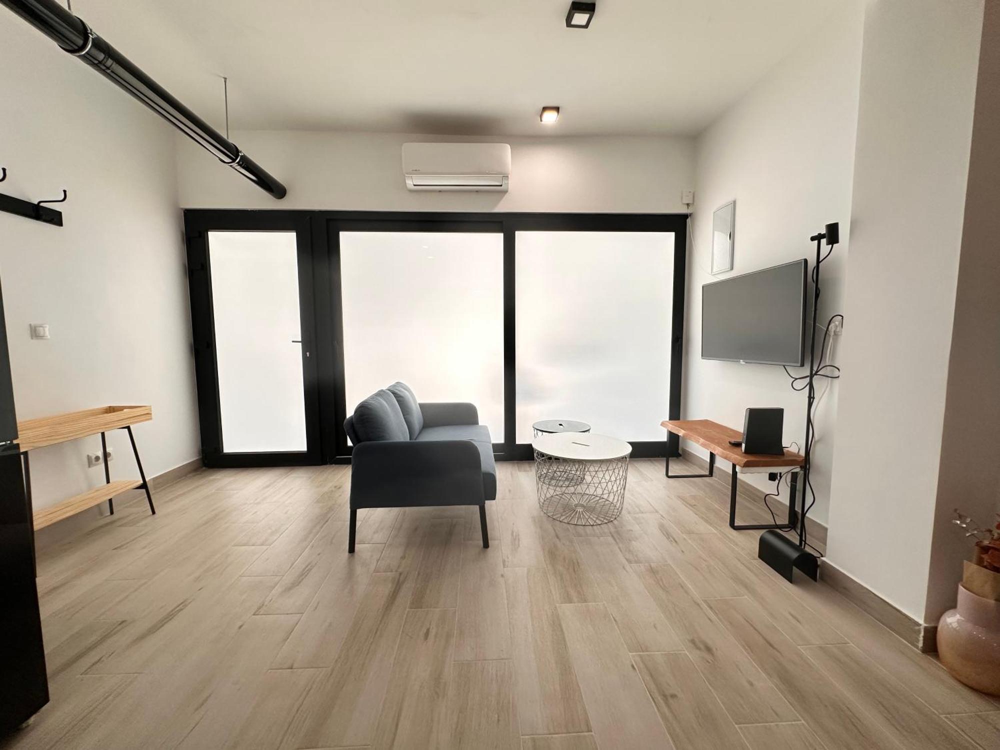 Alberola Industrial Style Apartment Valencia Exterior photo
