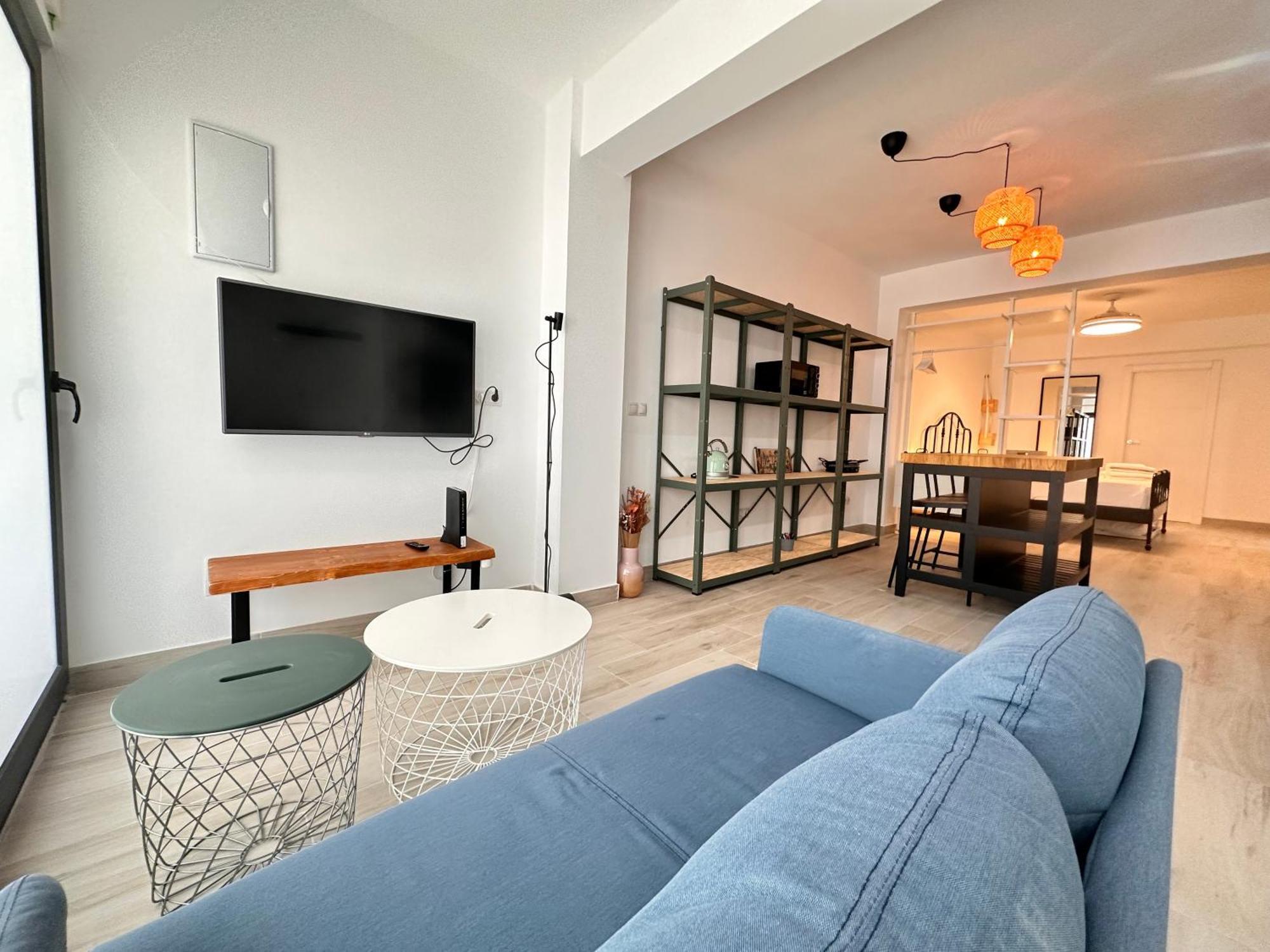 Alberola Industrial Style Apartment Valencia Exterior photo
